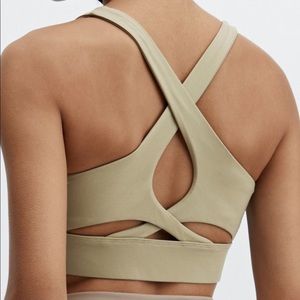 Fabletics No-Bounce High-Impact Sports Bra